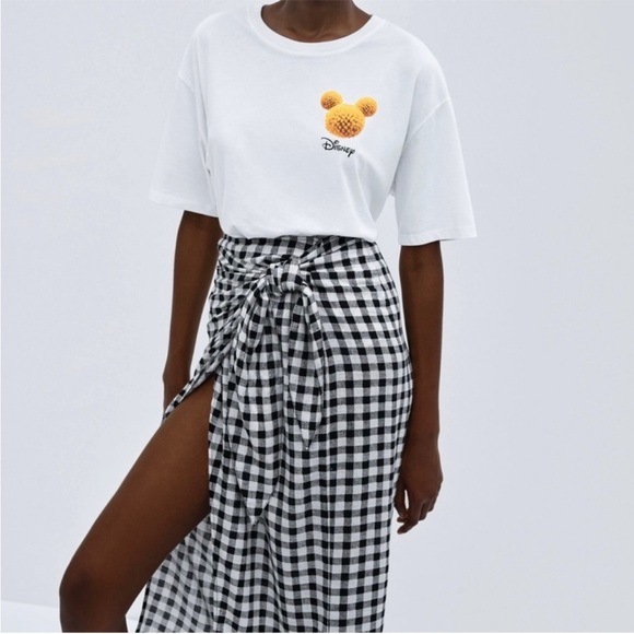 Zara Tops - Zara x Disney Mickey Mouse T-shirt